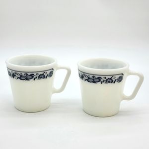 Vintage Pyrex Corning coffee tea milk mug old town blue onion 300ml